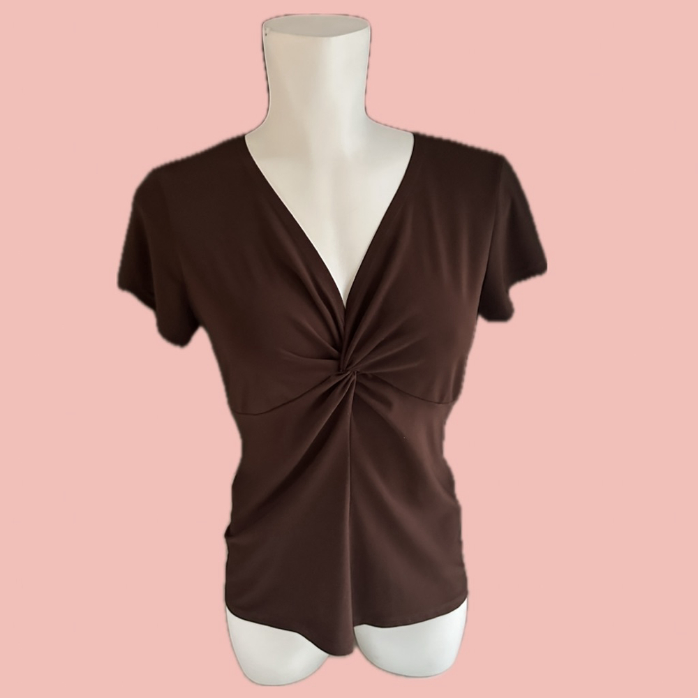 Brown Twist-Front Fitted Tee – Terra Nostra – Short Sleeve – Size M